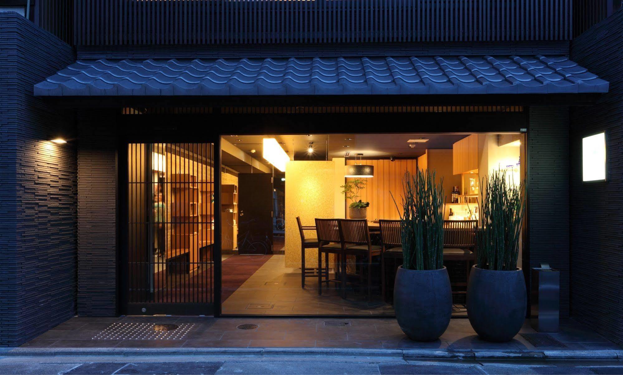 Gracevilla Nijo-Jo Castle Villa Aneyakoji Киото Экстерьер фото